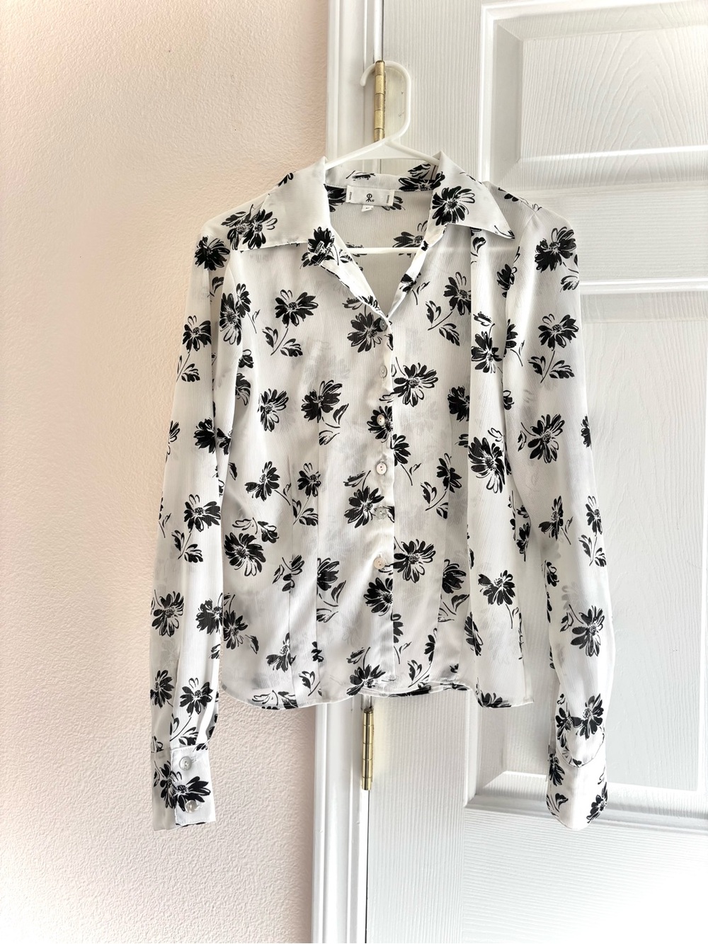 Rampage Y2K Black Floral Semi-Sheer Button Up Long Sleeve Blouse M